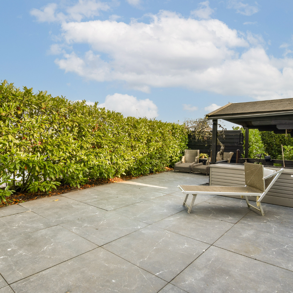 Quality Low Cost Patio in Greasby